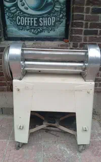خمیر پهن کن صنعتی