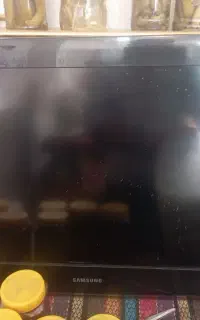 تلوزیون کپسول و سنگ فرز بزرگ