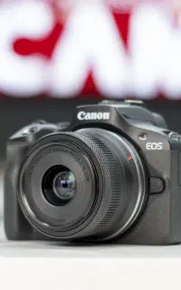 کنون Canon R100 Kit 18-45 STM  اوپن‌باکس واقعی