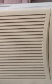 کولر گازی پنجره ای تمیز وسالم