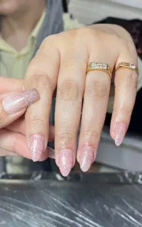 انواع خدمات ناخن با تخفیف چهل درصدی