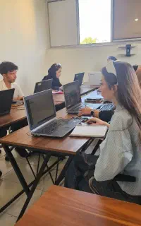 آموزش و استخدام حسابدار  ( در ۲/۵ ماه مدرک رسمی)