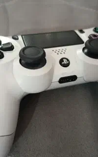 دسته ps4 سفید