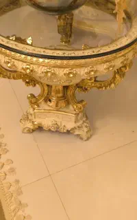 میز مجلل کلاسیک