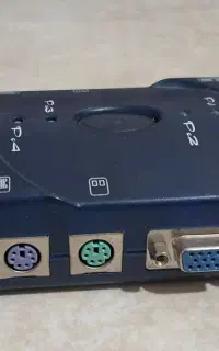 KVM Switch چهار پورت سالم و تمیز