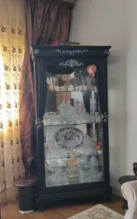 بوفه ویترین ایستاده