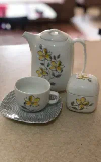 فنجان چینی زرین