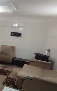 اجاره روزانه یک خوابه نوساز حیاط دلباز(با پارکینگ)