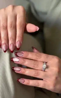 مدل جهت تکمیل آلبوم