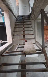 جوشکاری حرفهای بصورت تمام وقت با کلیه لوازم جانبی