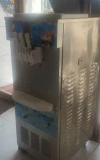 دستگاه بستنی قیفی
