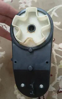 یک عدد گیر بکس موتور شارژی سالم و سر حال