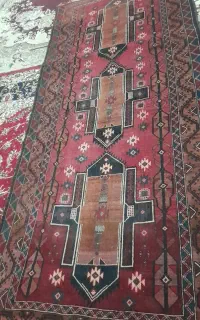 یک عدد قا لیچه دست باف