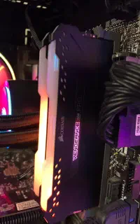 رم ddr4 کورسیر