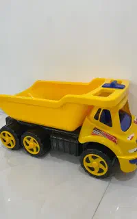 کامیون اسباب بازی در حد نو