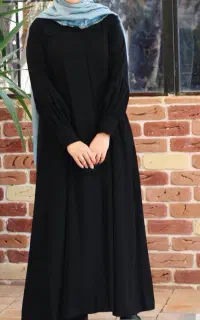 مانتوی بسیار سبک و مشکی و پارچه چادر مشکی و مجلسی