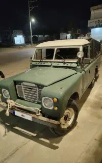 لندرور انگلیسی یک تن