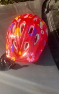 کلاه دوچرخه سواری شیک و خارجی