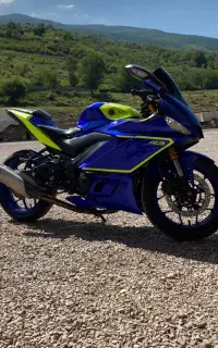 یاماها R25 r3