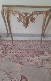 آینه ومیز جنسش برنج