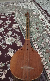 سه تار استاد نوری