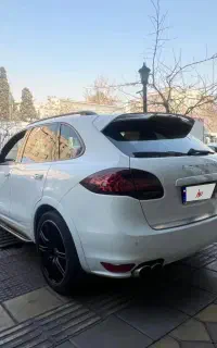 پورشه کاین ۲۰۱۲ v8
