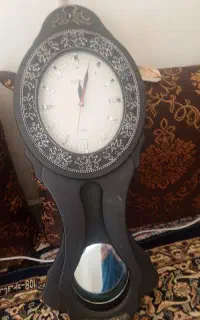 ساعت قدیمی خیلی قدمت دار