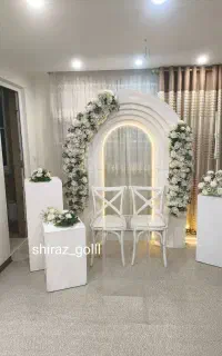 گل آرایی.جایگاه عروس.گلکاری ماشین عروس .کرایه گل