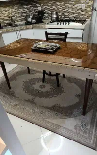 میز ناهار خوری فوری