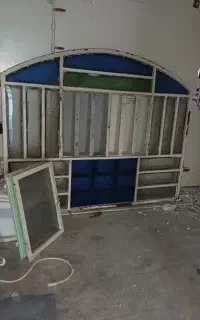 پنجره آهنی