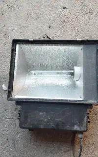 پرژکتور نور افکن