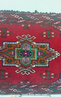 پشتی دست بافت