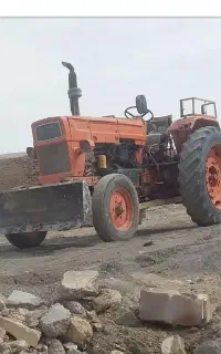 تراکتور رومانی مدل۶۵مدارک تکمیل باتیغ جلو