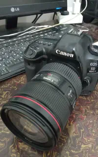 دوربین canon 5d mark iv