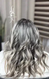 خدمات تخصصی رنگ و لایت