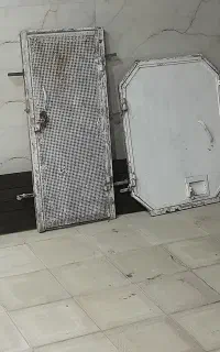 دو عدد درب گنجه برای کبوتر