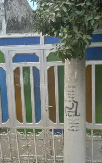 درالمینیوم ارتفاع۳مترعرض۲.۵مترسالم درحدنو۸۰میلیون