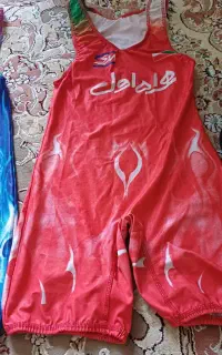 لباس کشتی در حد نو
