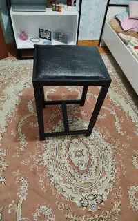 چهارپایه فلزی