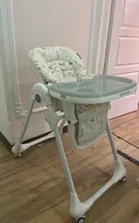 صندلی غذا خارجی