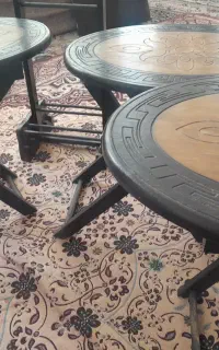 ۳تا میز عسلی جنسش محکم است سالم