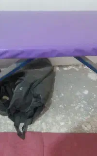 نیمکت سالم آهنی محکم