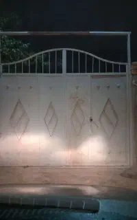 درب آهنی بزرگ