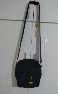 کیف اسپورتی رودوشی مردانه در حد نو CAT