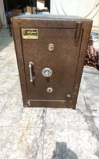 گاو صندوق ایران کاوه