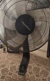 پنکه ایستاده