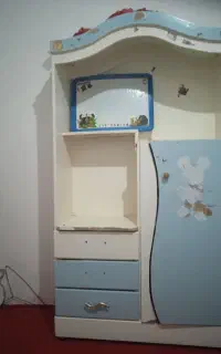 تخت وکمدکودک