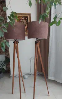 دو عدد آباژور پایه چوبی
