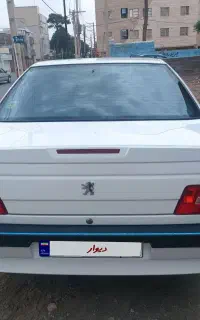 405 سفید