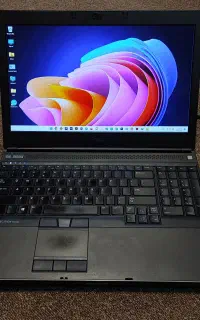 لپ تاپ Dell cor i7 نسل 4